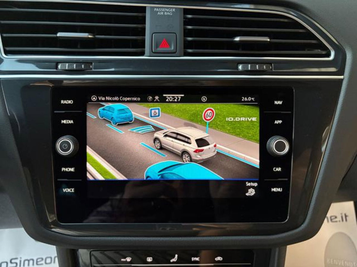 Volkswagen Tiguan 2.0 TDI 150 CV SCR DSG 4MOTION R-Line (20)