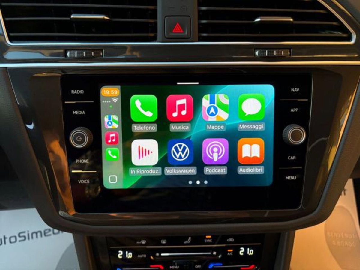 Volkswagen Tiguan 2.0 TDI 150 CV SCR DSG 4MOTION Life (17)