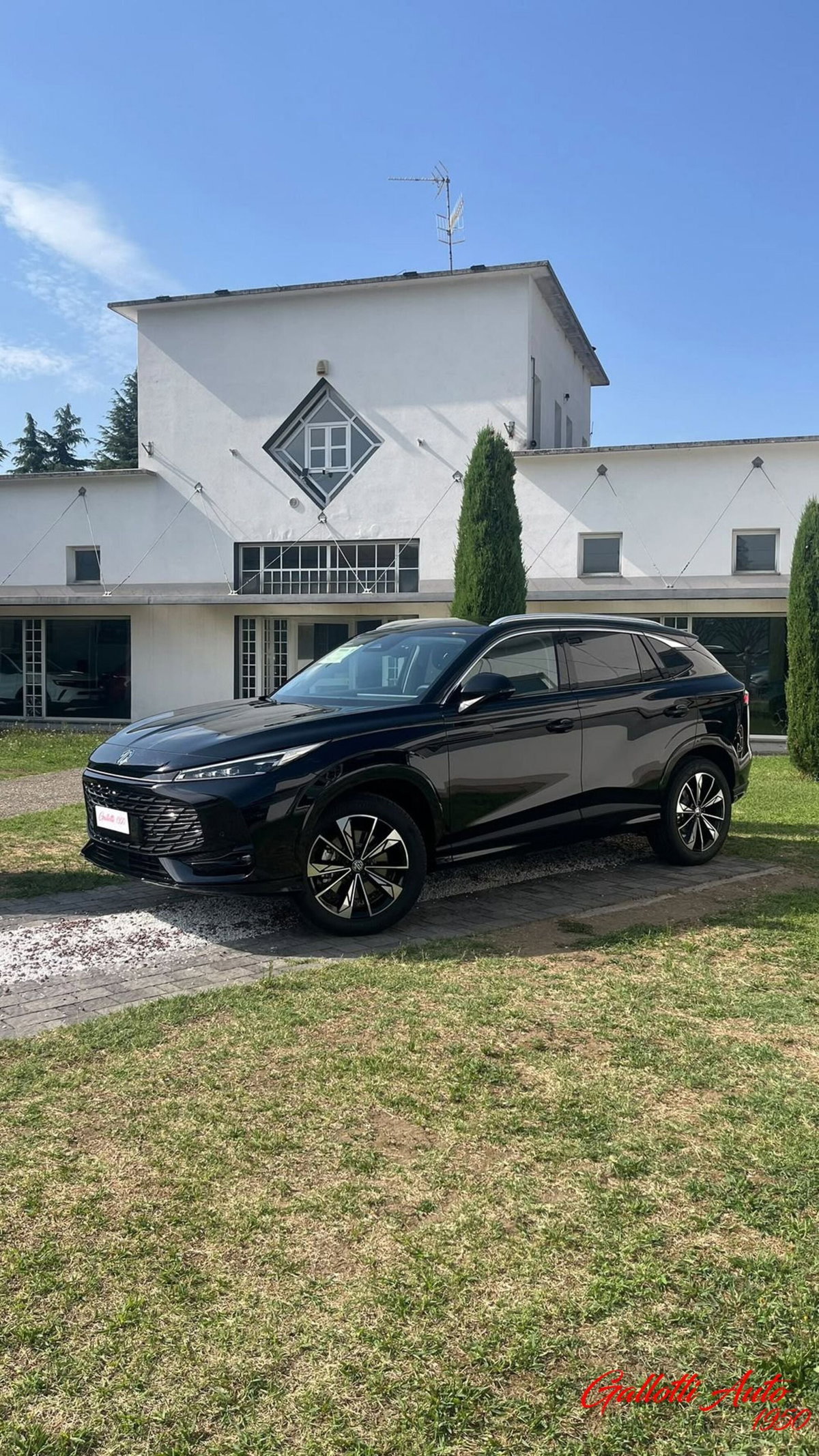 Mg HS 1.5 hybrid+ Luxury auto (3)
