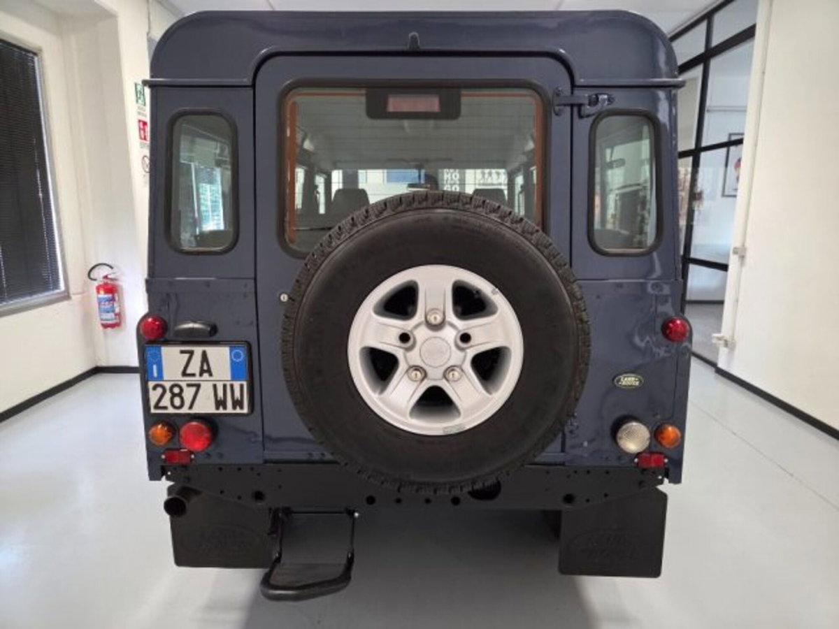 Land Rover Defender 110 2.5 Td5 cat Station Wagon SE (5)
