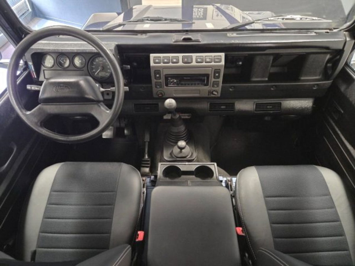 Land Rover Defender 110 2.5 Td5 cat Station Wagon SE (9)