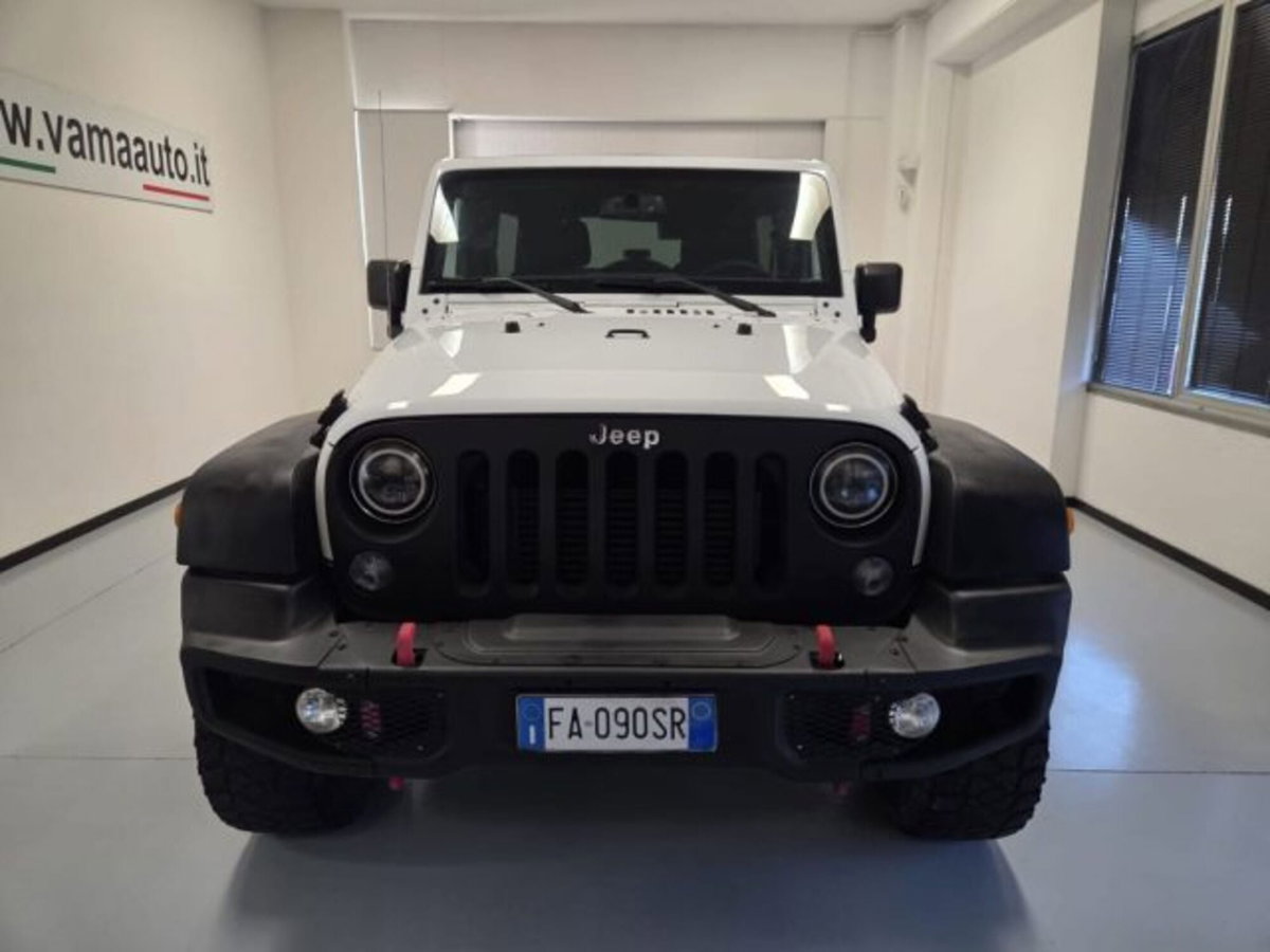 Jeep Wrangler Unlimited 2.8 CRD DPF Rubicon Auto (2)