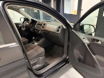 Volkswagen Tiguan 2.0 TDI DPF 4MOTION DSG Sport & Style (11)