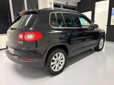 Volkswagen Tiguan 2.0 TDI DPF 4MOTION DSG Sport & Style (4)