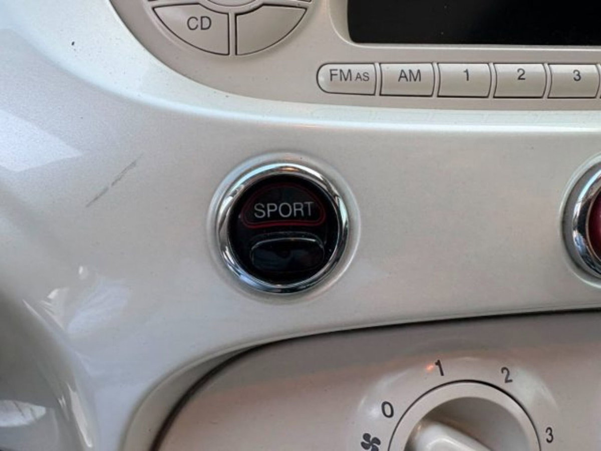 Fiat 500 1.4 16V Lounge (9)