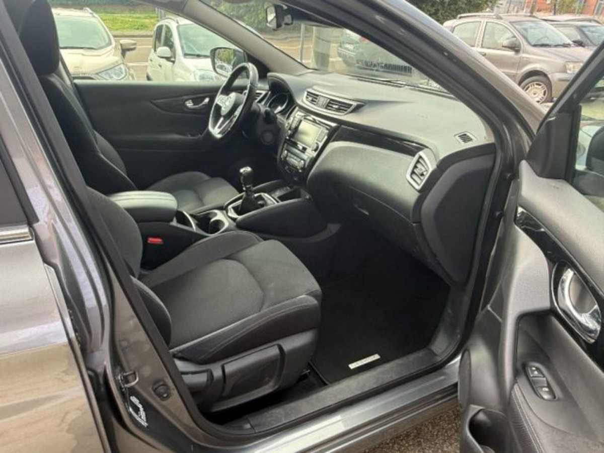 Nissan Qashqai 1.5 dCi 115 CV DCT N-Connecta (11)