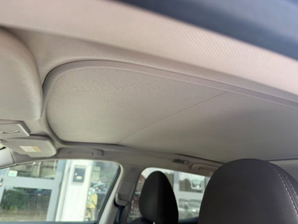 Nissan Qashqai 1.5 dCi 115 CV DCT N-Connecta (13)