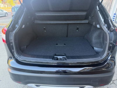 Nissan Qashqai 1.6 dCi 4WD Tekna (16)