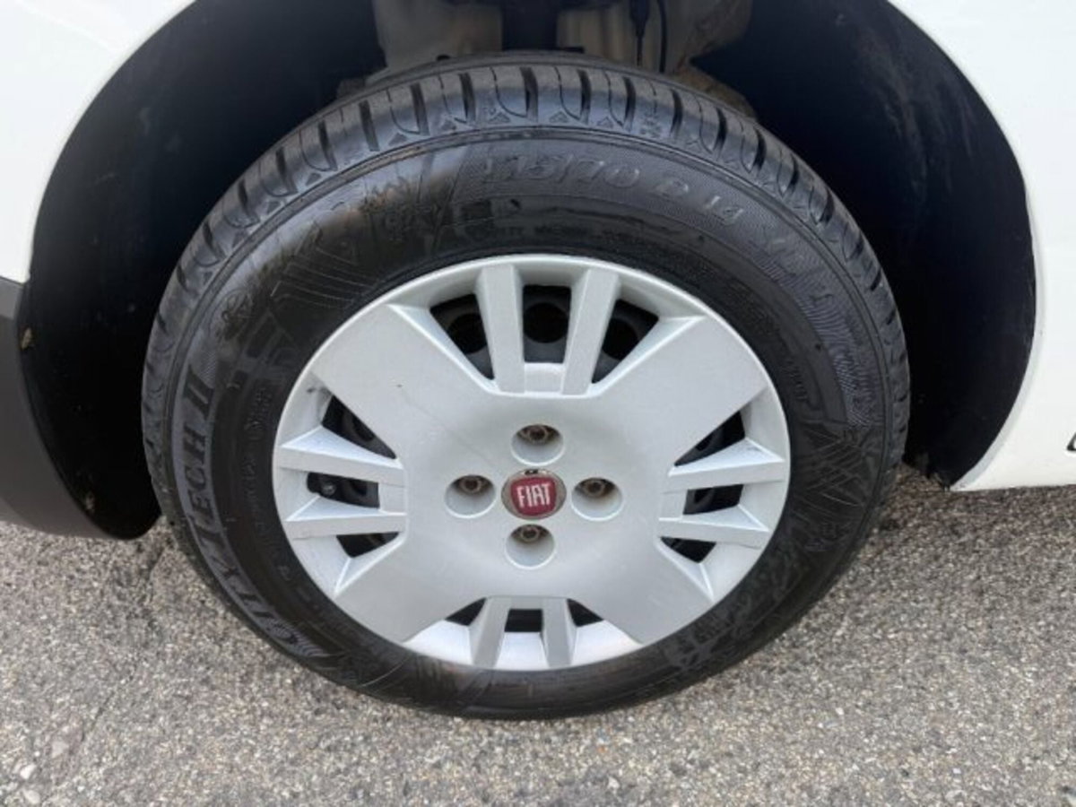 Fiat Fiorino combi N1 1.3 mjt 95cv Adventure (9)