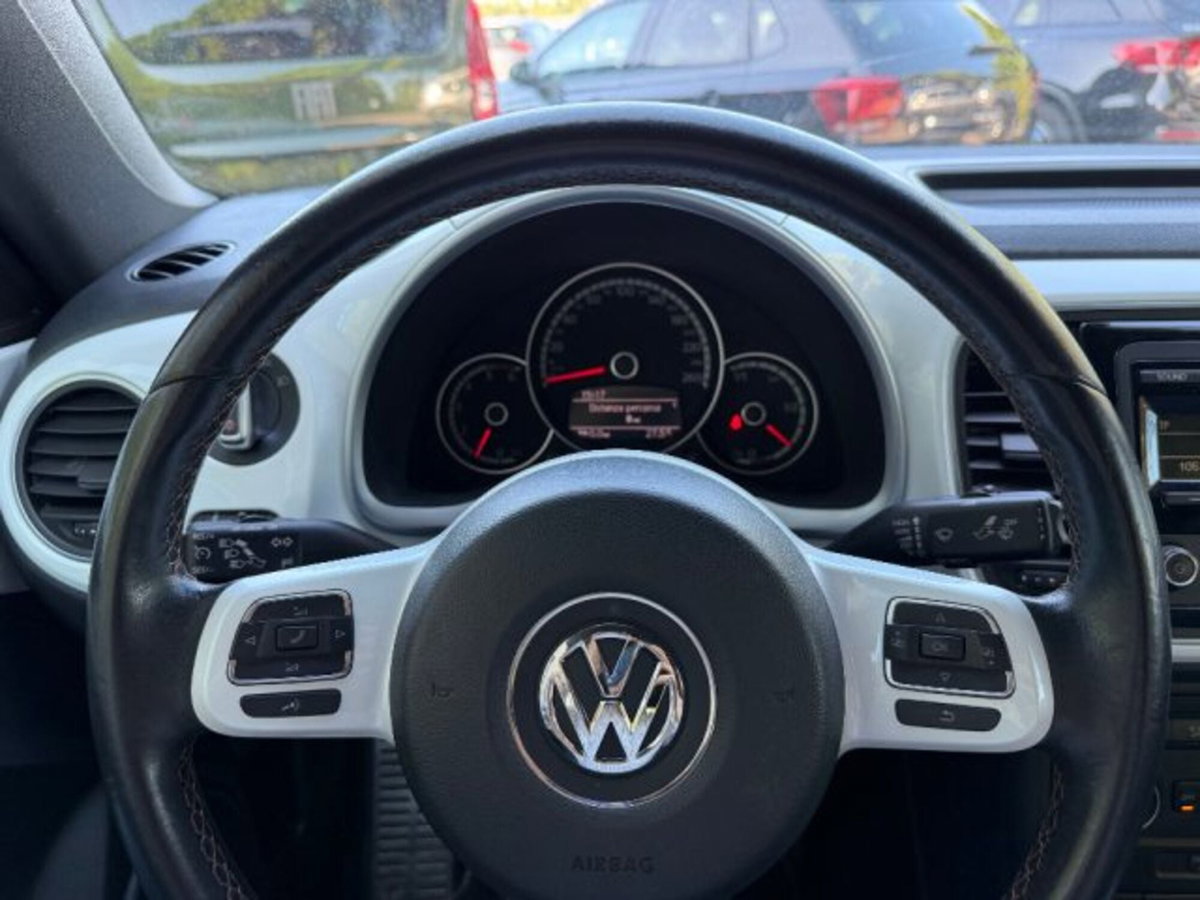 Volkswagen Maggiolino Cabrio 2.0 TDI Design BlueMotion Technology (9)