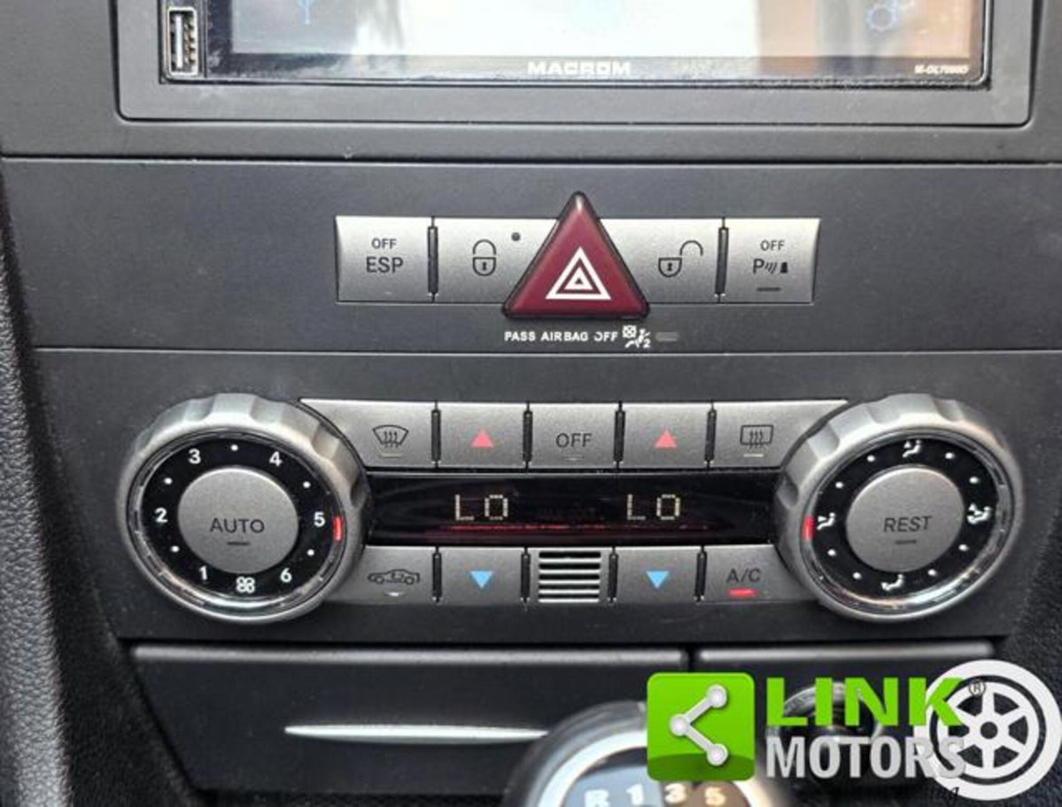 Mercedes-Benz SLK 200 Kompressor cat Sport (13)