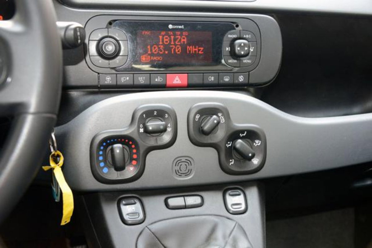 Fiat Panda 1.0 firefly hybrid s&s 70cv 5p.ti (18)