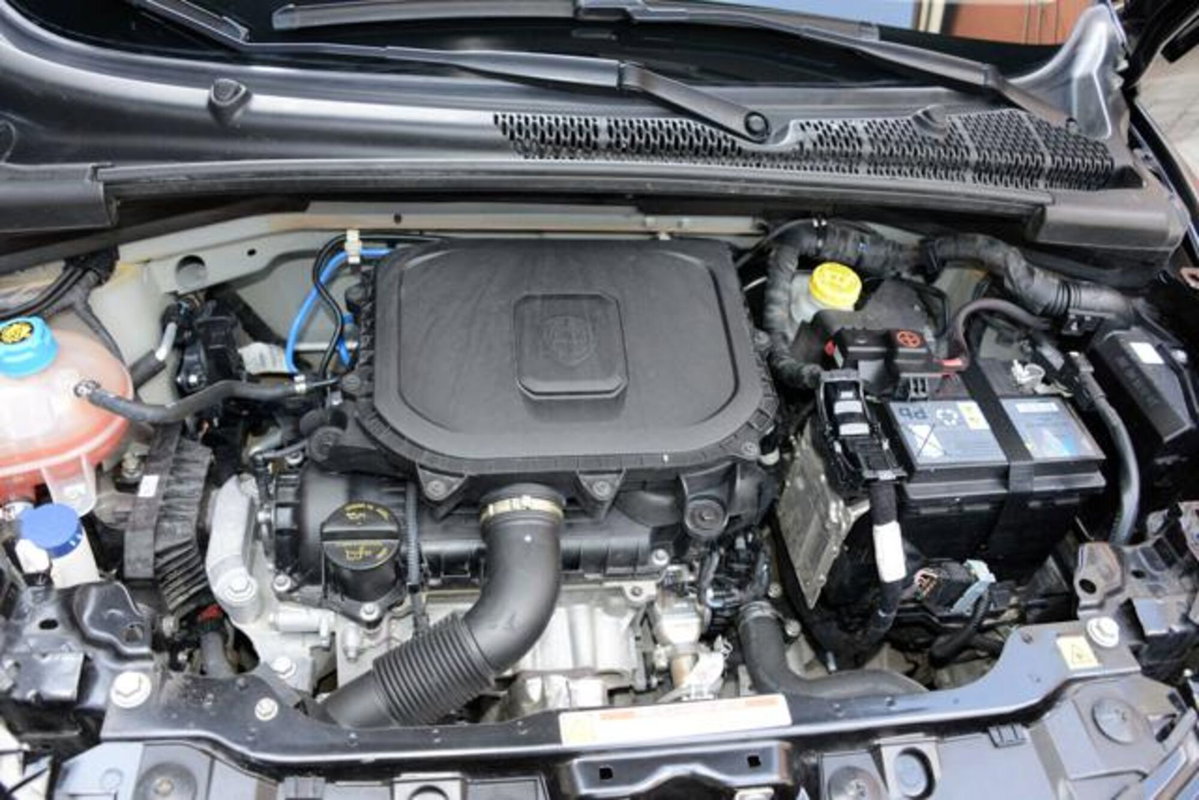Lancia Ypsilon 1.0 FireFly 5 porte S&S Hybrid Ecochic Gold (18)