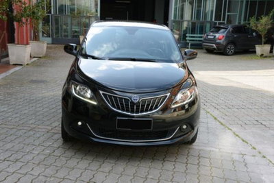 Lancia Ypsilon 1.0 FireFly 5 porte S&S Hybrid Ecochic Gold (9)