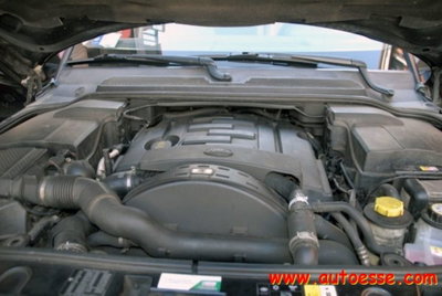 Land Rover Range Rover Sport 3.0 SDV6 HSE (16)
