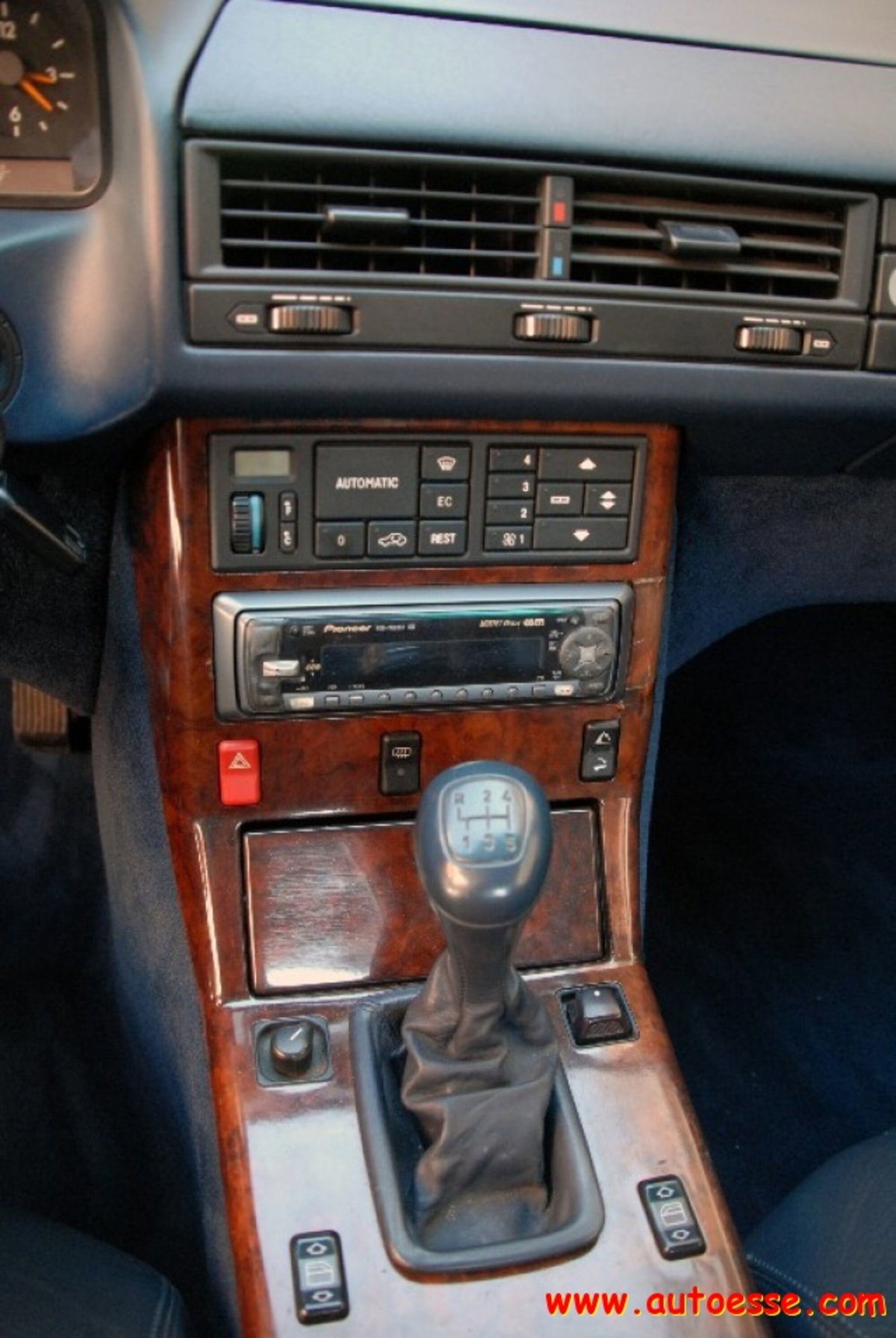 Mercedes-Benz 300 Cabrio 300 SL-24 cat (10)
