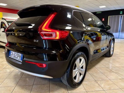 Volvo XC40 B3 automatico Core (6)