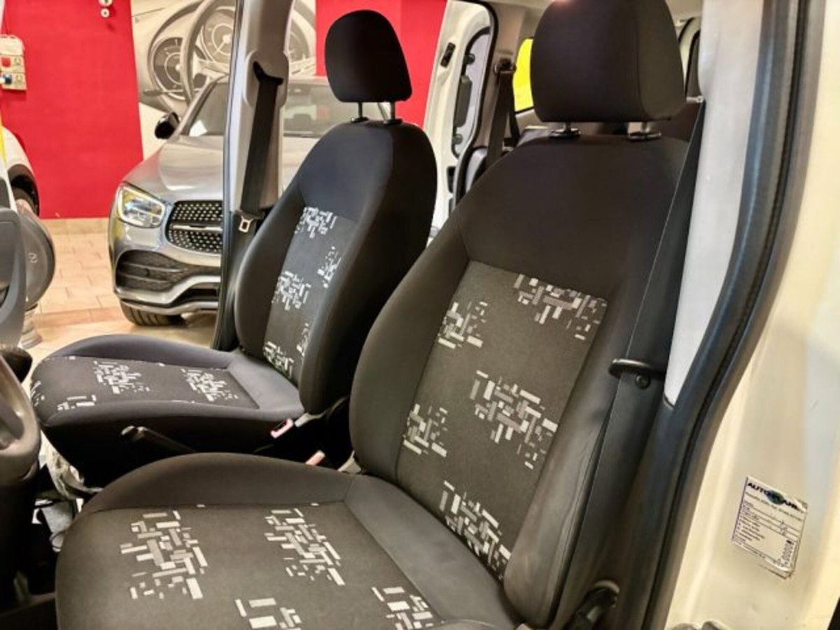 Fiat Qubo 1.3 MJT 75 CV Active (9)