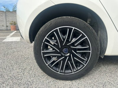 Lancia Ypsilon 1.0 FireFly 5 porte S&S Hybrid Ecochic Gold (19)