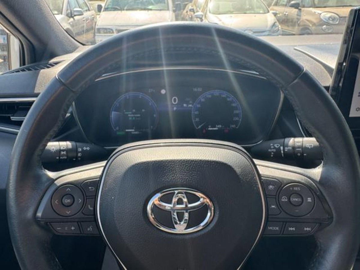 Toyota Corolla Touring Sports 1.8 Hybrid Style (6)