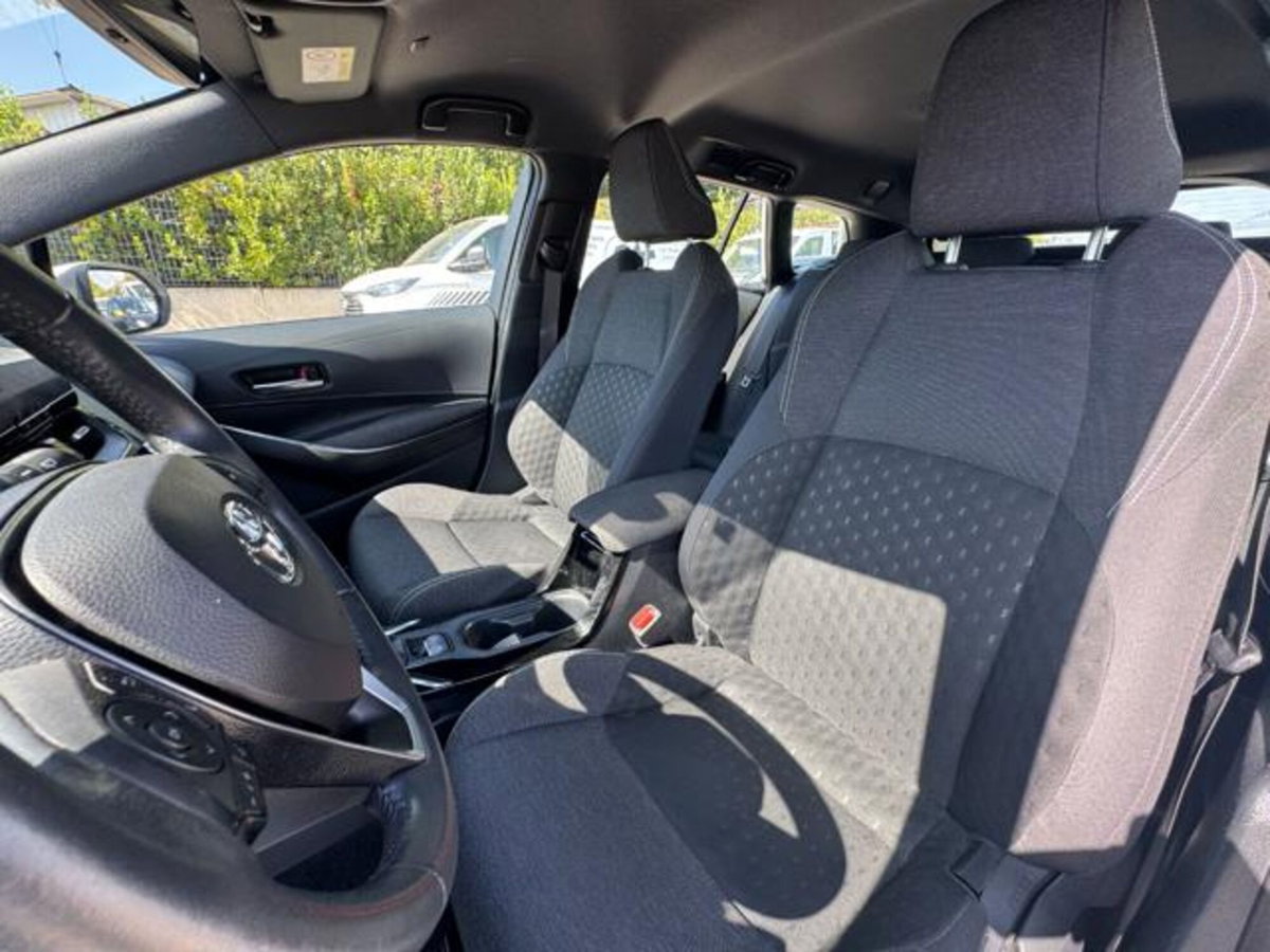 Toyota Corolla Touring Sports 1.8 Hybrid Style (8)