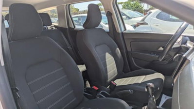 Dacia Duster 1.6 110CV 4x2 GPL Lauréate (7)