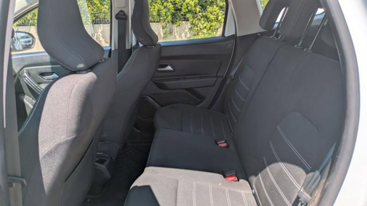 Dacia Duster 1.6 110CV 4x2 GPL Lauréate (13)