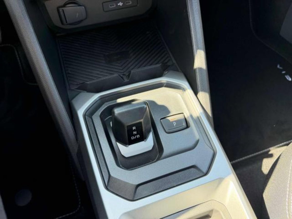 Dacia Duster 1.8 hybrid Journey 155cv auto (15)