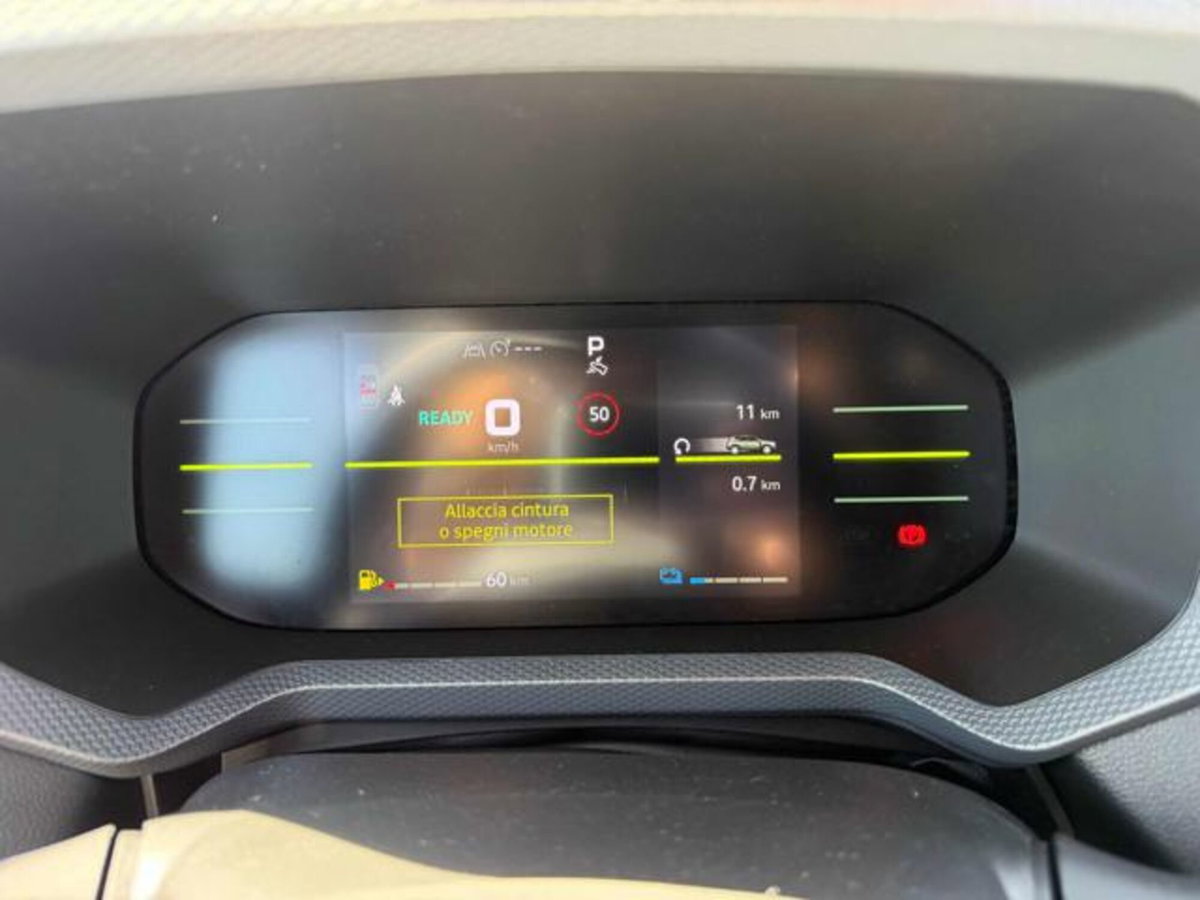 Dacia Duster 1.8 hybrid Journey 155cv auto (16)