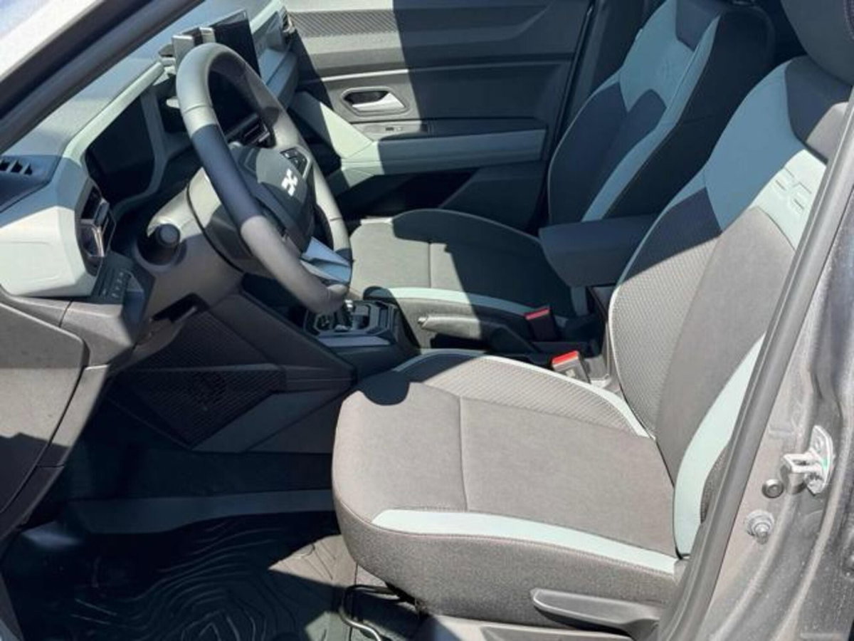 Dacia Duster 1.8 hybrid Extreme 155cv auto (11)