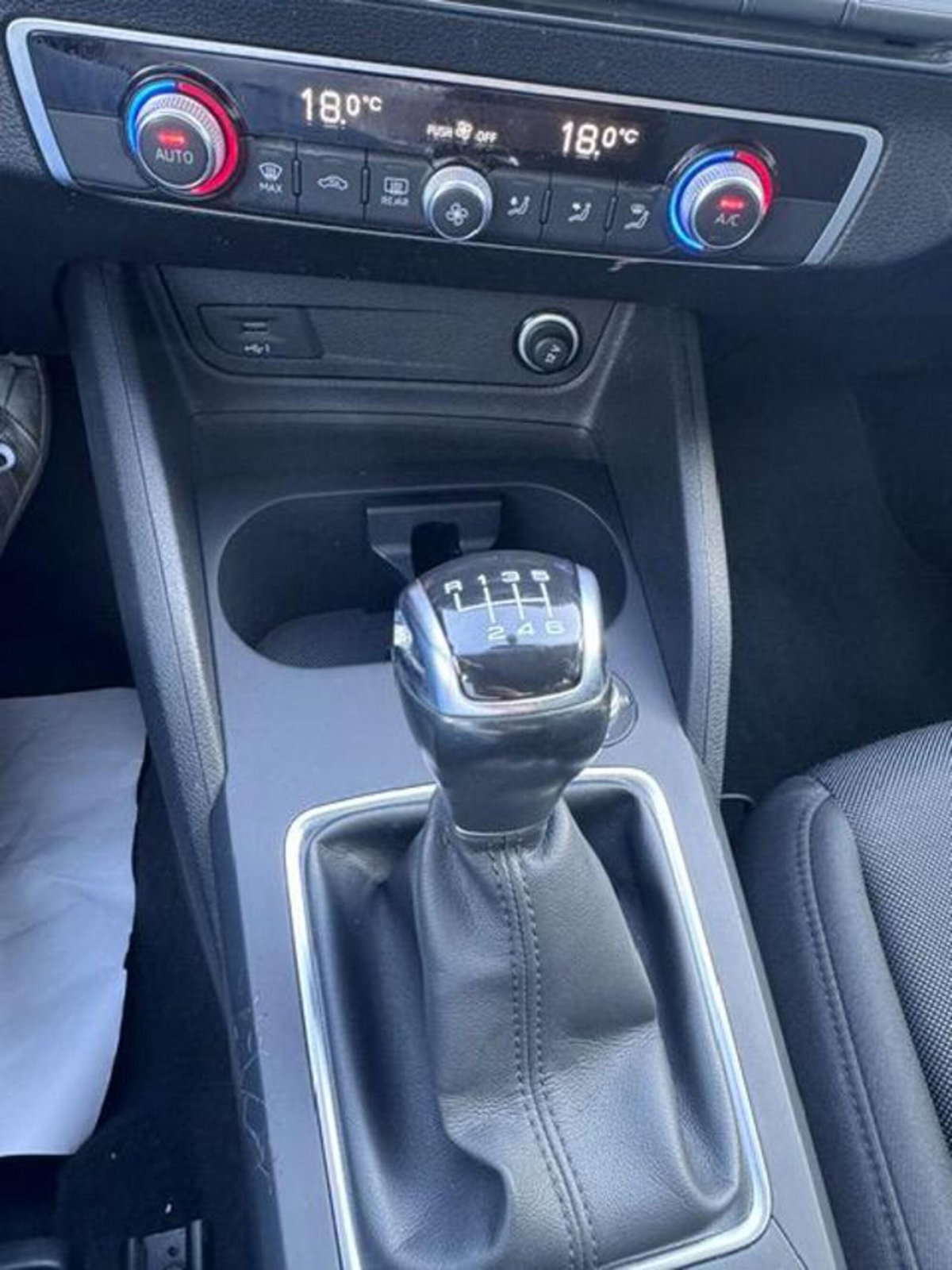 Audi Q2 Q2 35 TFSI Business (12)