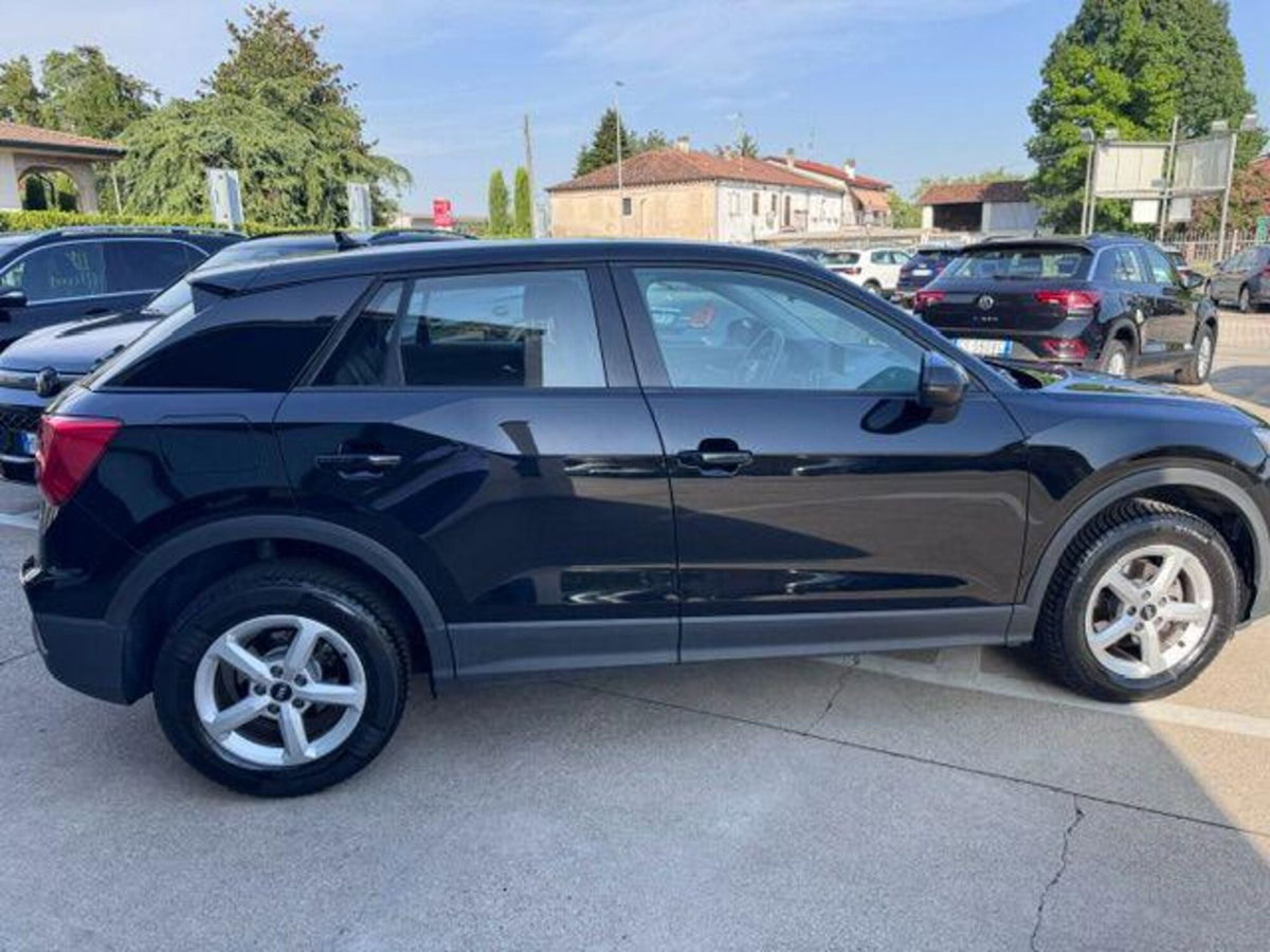 Audi Q2 Q2 35 TFSI Business (3)