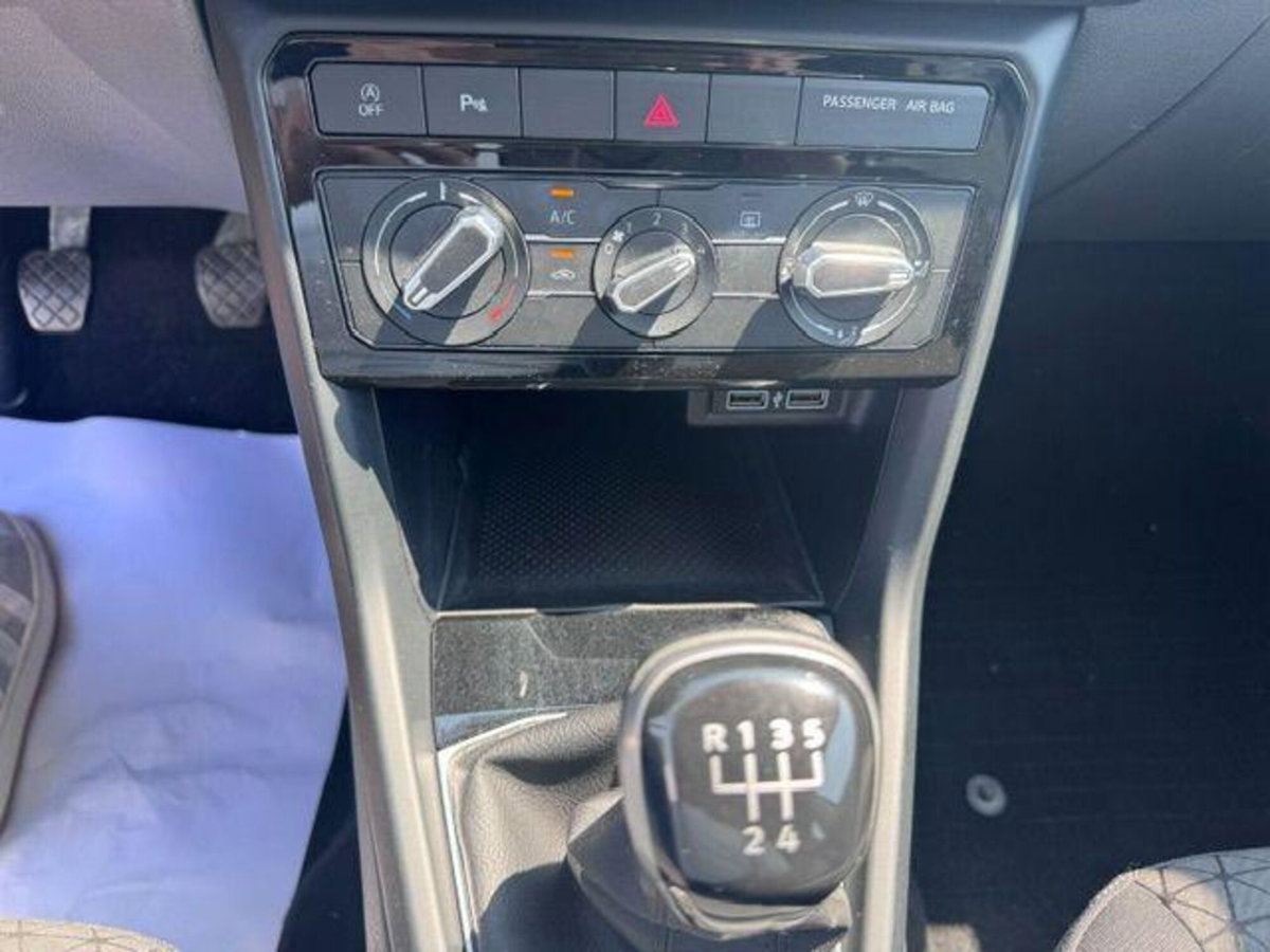 Volkswagen T-Cross 1.0 TSI Style BMT (13)