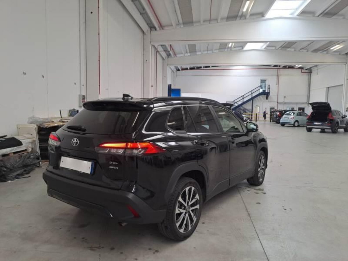Toyota Corolla Cross Hybrid 2.0h Trend 4wd 197cv e-cvt (2)