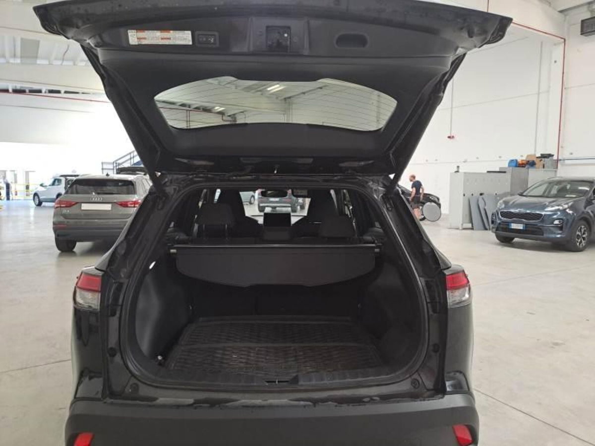 Toyota Corolla Cross Hybrid 2.0h Trend 4wd 197cv e-cvt (6)