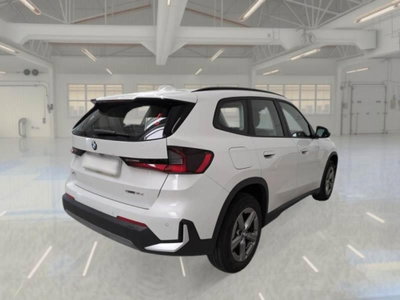 BMW X1 sdrive18d X-Line auto (2)