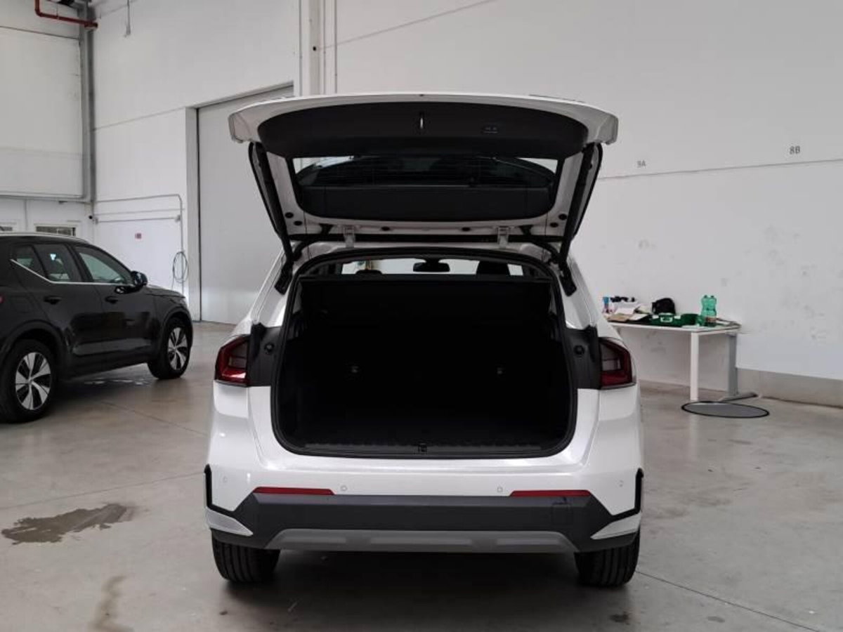 BMW X1 sdrive18d X-Line auto (5)
