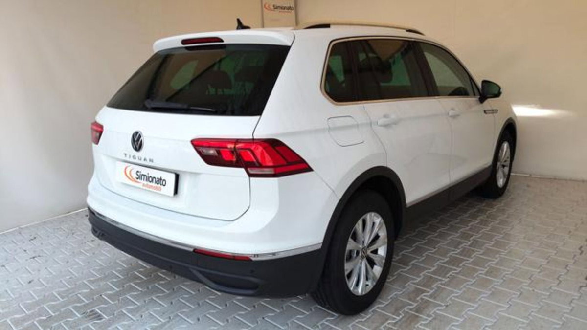 Volkswagen Tiguan 2.0 TDI 150 CV SCR DSG 4MOTION Life (7)