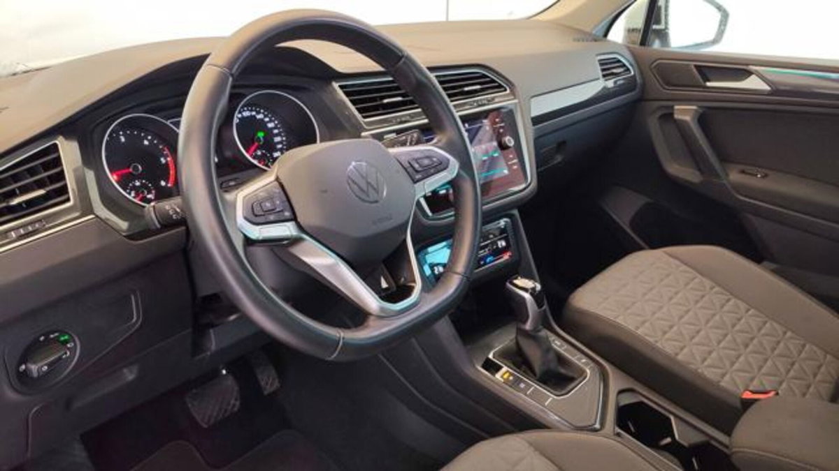 Volkswagen Tiguan 2.0 TDI 150 CV SCR DSG 4MOTION Life (8)