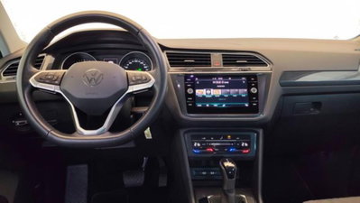 Volkswagen Tiguan 2.0 TDI 150 CV SCR DSG 4MOTION Life (9)