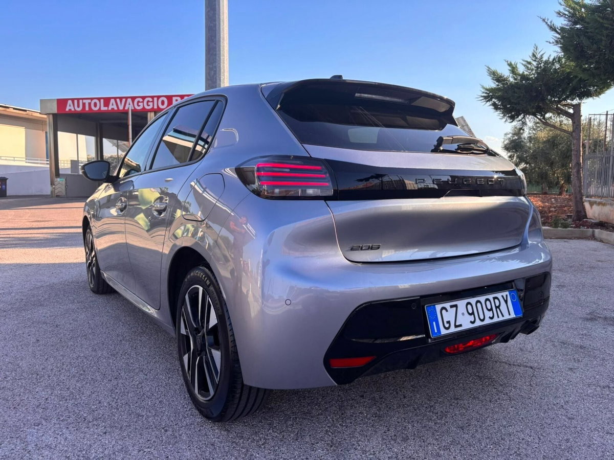 Peugeot 208 PureTech 100 Stop&Start 5 porte Allure (2)