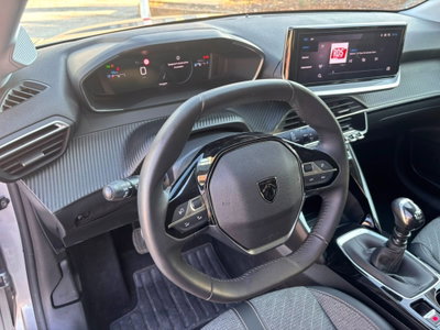 Peugeot 208 PureTech 100 Stop&Start 5 porte Allure (4)