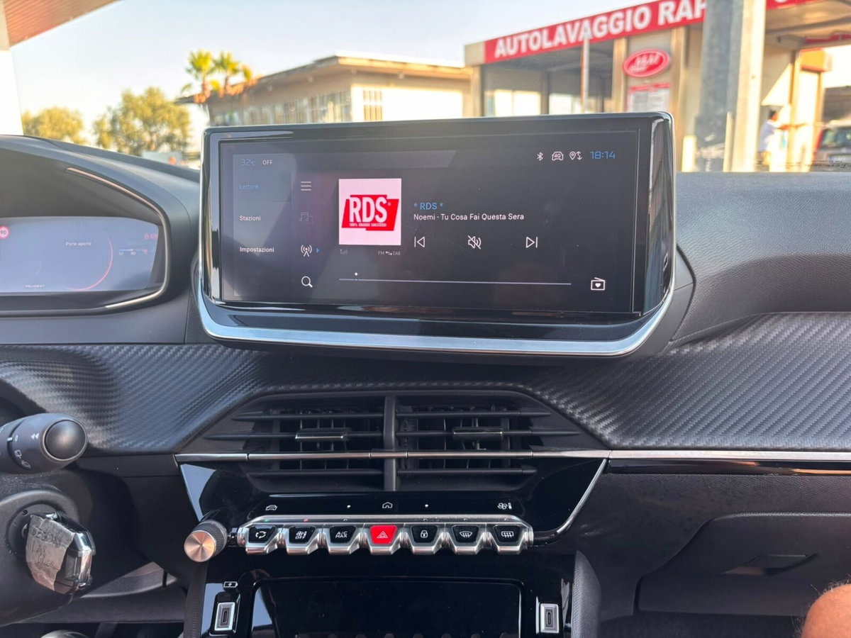 Peugeot 208 PureTech 100 Stop&Start 5 porte Allure (5)