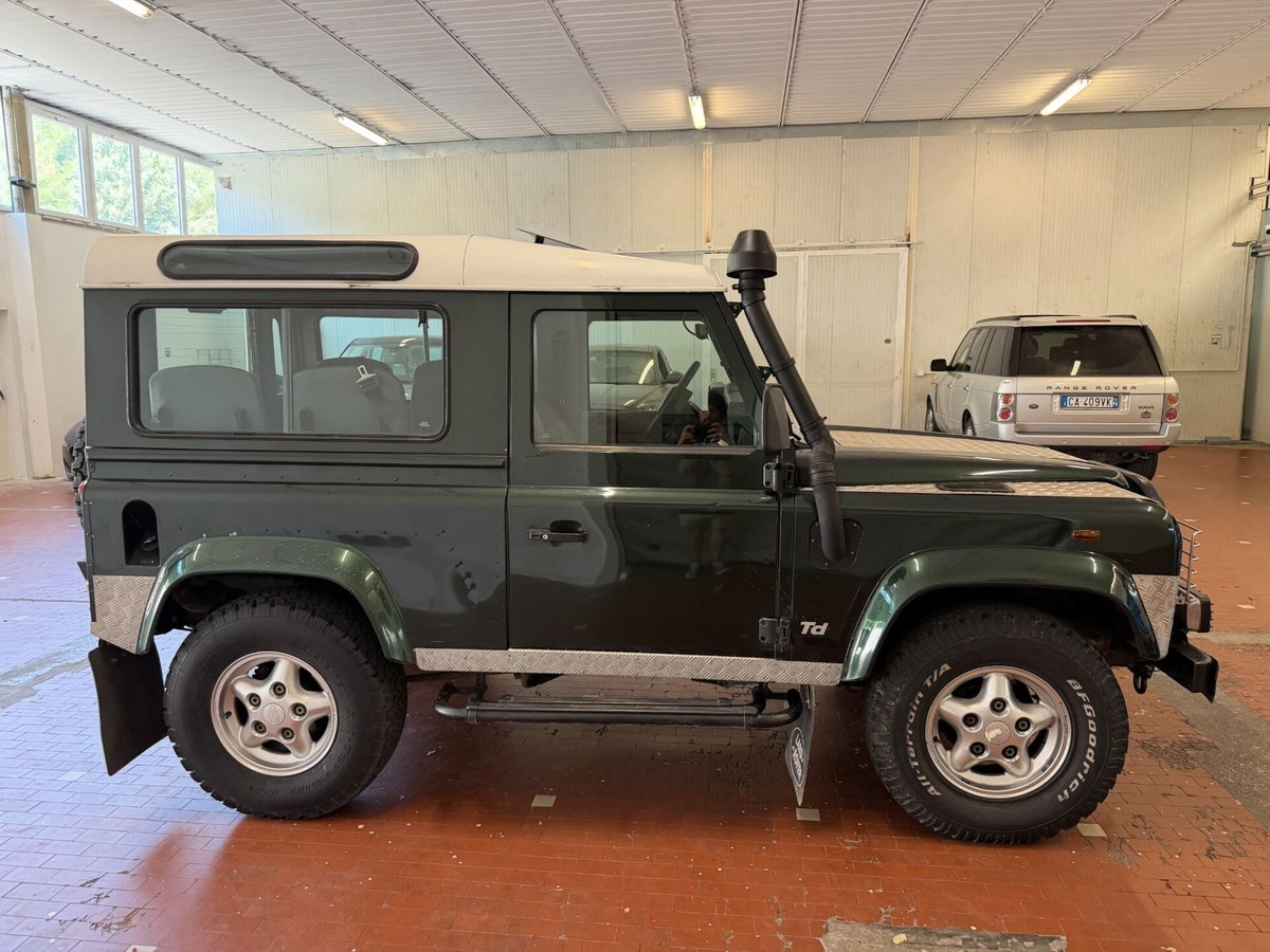 Land Rover Defender 90 2.5 Td5 Station Wagon County (3)