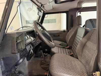 Land Rover Defender 90 2.5 Td5 Station Wagon County (8)