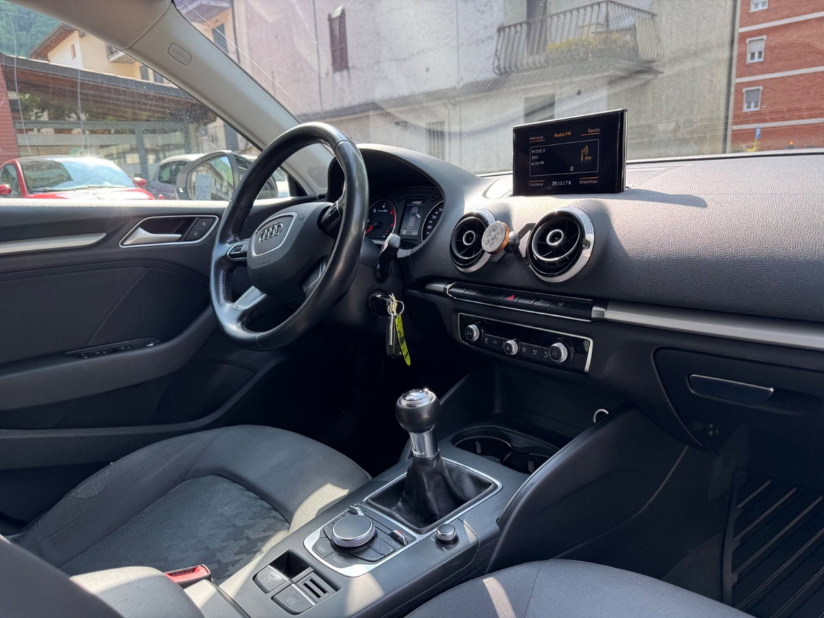 Audi A3 Sportback 1.6 TDI Sport (16)