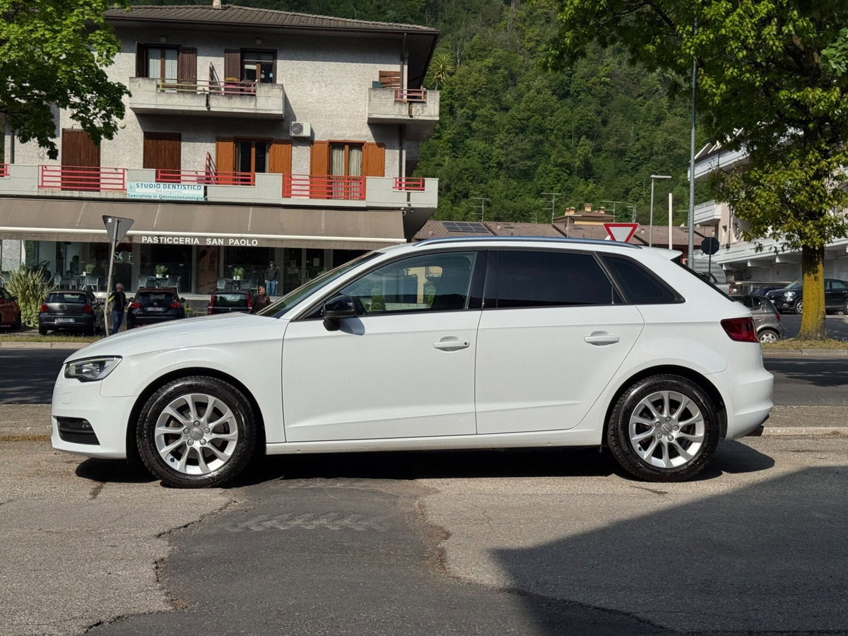 Audi A3 Sportback 1.6 TDI Sport (4)