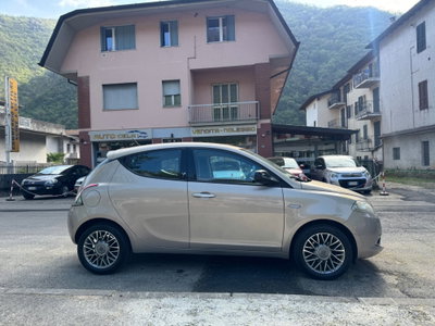 Lancia Ypsilon 1.2 69 CV 5 porte Platinum (8)