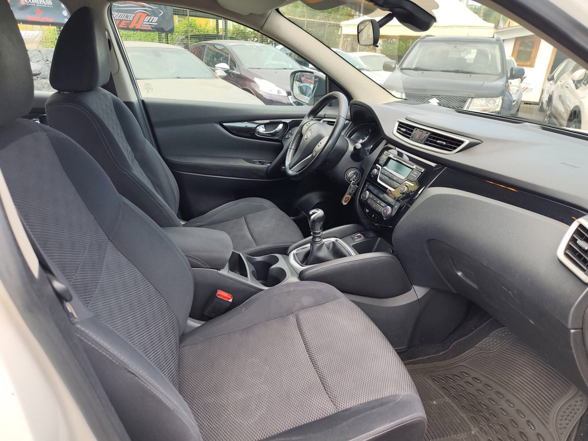 Nissan Qashqai 1.5 dCi Acenta (7)
