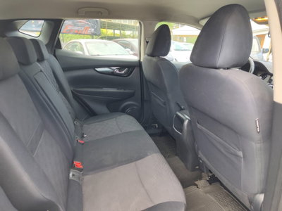 Nissan Qashqai 1.5 dCi Acenta (8)